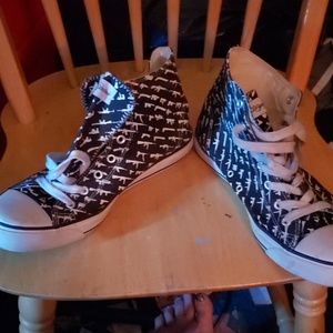 9.5 hightop rogue status shoes